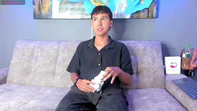 Snapshot of Carl-Milton chatting on 11-14-25, 12:42 Carl-Milton online show from 11-14-25, 12:42