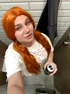 Outdoor Stefii online show from 11-13-25, 05:50