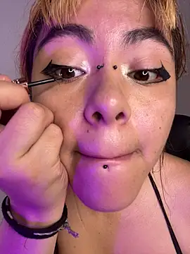 NinaSakura Eup online show from 11-19-25, 11:32