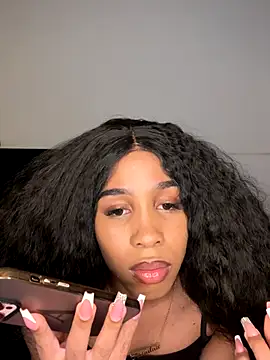 Snapshot of Weendolyn_ chatting on 12-01-25, 04:17 Weendolyn online show from 12-01-25, 04:17