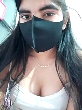 isha sharma2002 online show from 12-22-25, 12:46