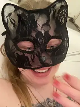 secretcouple 00 online show from 04-15-26, 07:10