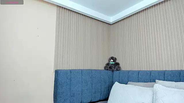 Dulce emi online show from 11-28-25, 12:19