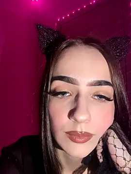 Snapshot of playful_pantherr chatting on 11-18-25, 08:57 playful pantherr online show from 11-18-25, 08:57