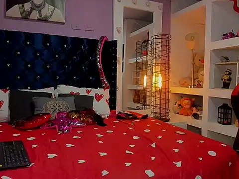 Zaira sofiaa online show from 12-03-25, 01:57