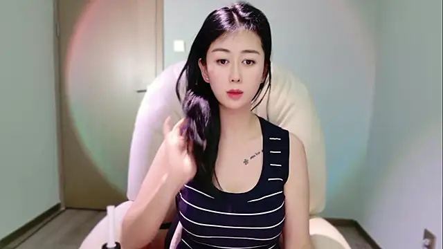 Zoe-Zoe online show from 02-20-26, 05:48