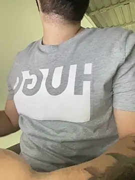 julianlondo111 online show from 12-19-25, 02:40