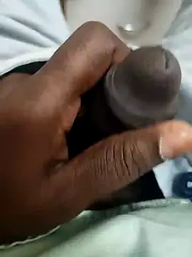 Snapshot of Paramkeerthi chatting on 11-17-25, 05:08 Paramkeerthi online show from 11-17-25, 05:08