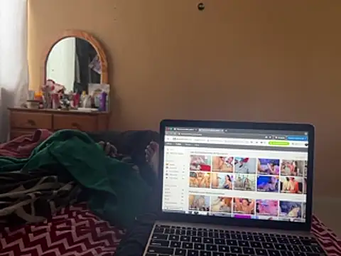 Snapshot of manrrique4567 chatting on 02-22-26, 04:05 manrrique4567 online show from 02-22-26, 04:05