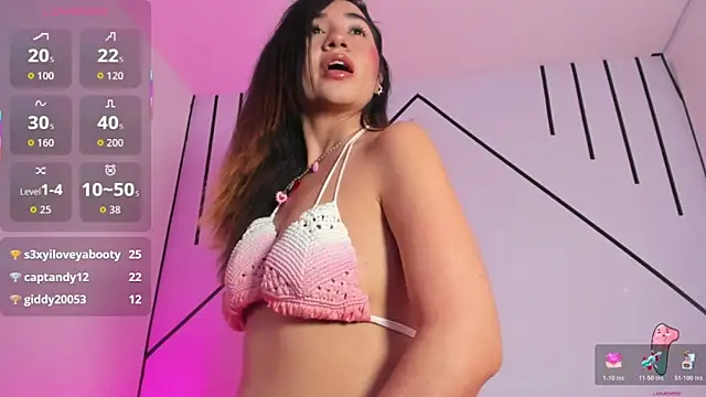 VictoriaRouge  online show from 11-24-25, 01:27