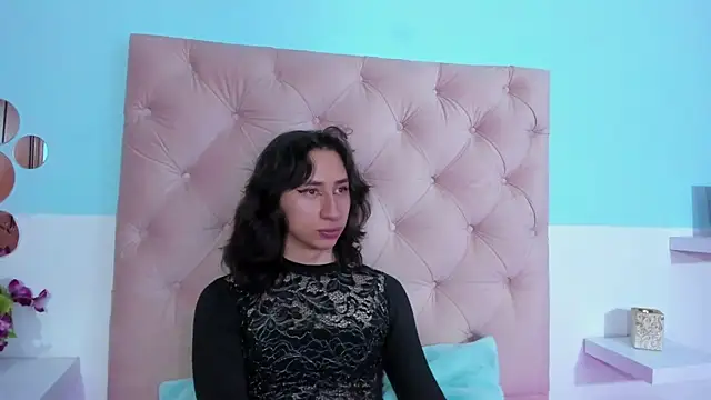 Charlothe 7 online show from 11-14-25, 04:33