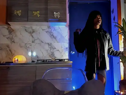 Snapshot of aprille15 chatting on 01-07-26, 07:33 aprille15 online show from 01-07-26, 07:33