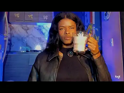 Snapshot of aprille15 chatting on 02-04-26, 03:34 aprille15 online show from 02-04-26, 03:34