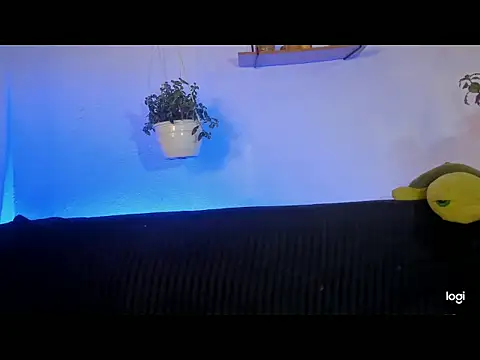 Snapshot of aprille15 chatting on 02-18-26, 08:21 aprille15 online show from 02-18-26, 08:21