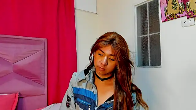 Snapshot of Hopemoretti chatting on 02-12-26, 03:34 Hopemoretti online show from 02-12-26, 03:34