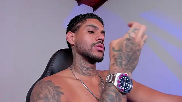 LuigiVitale 1 online show from 11-19-25, 01:55