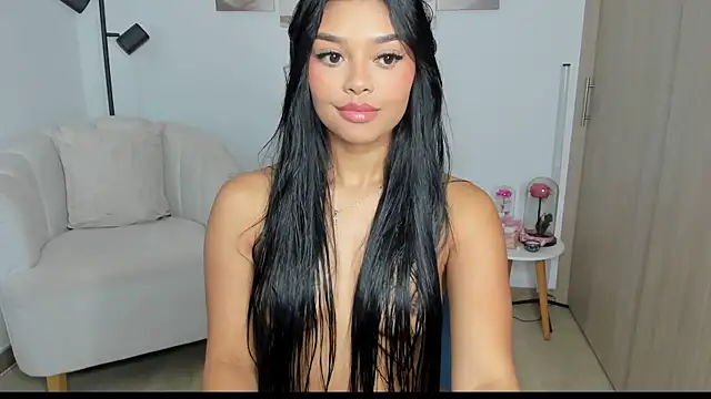 Snapshot of haileyflorez_ chatting on 03-01-26, 08:33 haileyflorez online show from 03-01-26, 08:33