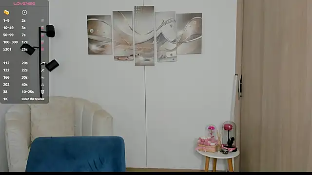 haileyflorez  online show from 03-04-26, 05:41