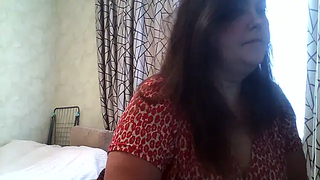 Snapshot of cappuchinno chatting on 02-04-26, 12:44 cappuchinno online show from 02-04-26, 12:44