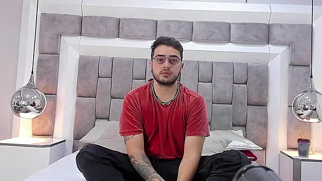 Ethan Greys online show from 11-26-25, 03:51