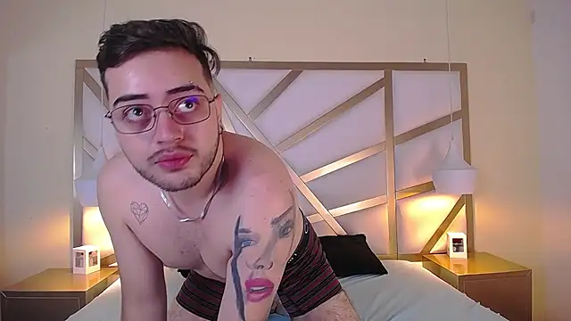 Ethan Greys online show from 12-04-25, 04:11