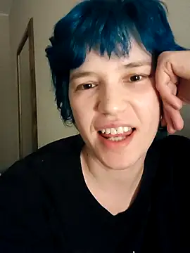 Snapshot of DevaBlu chatting on 11-13-25, 11:36 DevaBlu online show from 11-13-25, 11:36