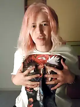 Snapshot of DevaBlu chatting on 11-14-25, 03:00 DevaBlu online show from 11-14-25, 03:00