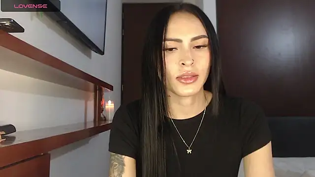 Linda  fiore online show from 03-04-26, 03:23