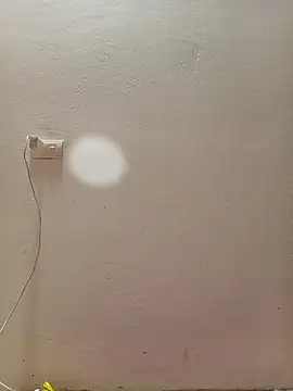 Snapshot of sara-xx chatting on 12-15-25, 02:16 sara-xx online show from 12-15-25, 02:16