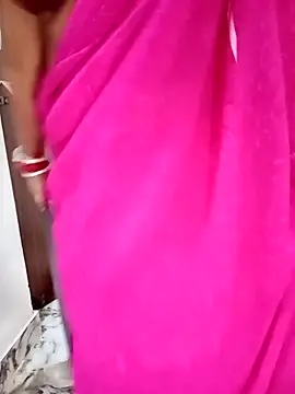 Snapshot of Aradhna_08 chatting on 01-15-26, 07:57 Aradhna 08 online show from 01-15-26, 07:57