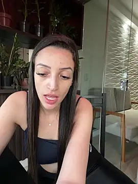 Snapshot of BelleRune chatting on 03-15-25, 09:27 BelleRune online show from 03-15-25, 09:27