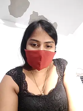 Snapshot of Red_Love_1 chatting on 12-17-25, 06:47 Red Love 1 online show from 12-17-25, 06:47