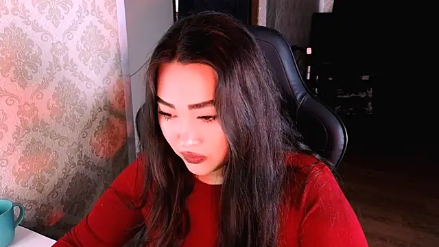 Emma Uilson online show from 02-15-26, 07:51