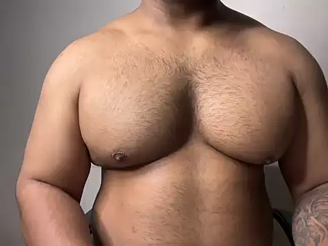 Snapshot of hot_rocco1 chatting on 12-15-25, 05:28 hot rocco1 online show from 12-15-25, 05:28