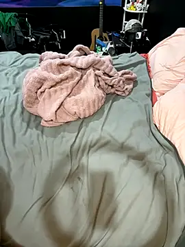 mrsmyla93 online show from 12-03-25, 08:40