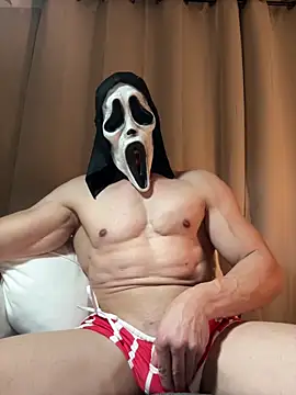 Snapshot of Luna_MaskedMan chatting on 12-15-25, 04:33 Luna MaskedMan online show from 12-15-25, 04:33