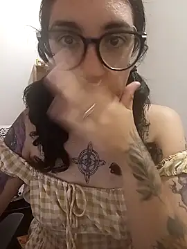 Melinerd online show from 12-19-25, 05:31