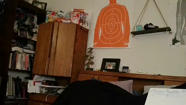 Snapshot of stellakobra chatting on 12-15-25, 11:31 stellakobra online show from 12-15-25, 11:31