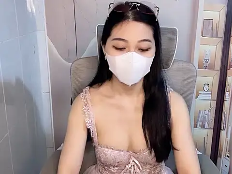 Lousii online show from 04-07-26, 01:50