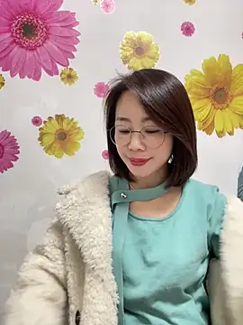 Snapshot of xiaoling2358 chatting on 12-15-25, 07:23 xiaoling2358 online show from 12-15-25, 07:23