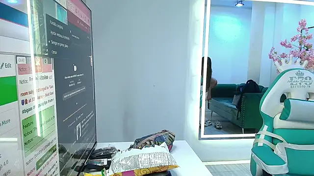 Gemma bellini online show from 12-04-25, 07:33