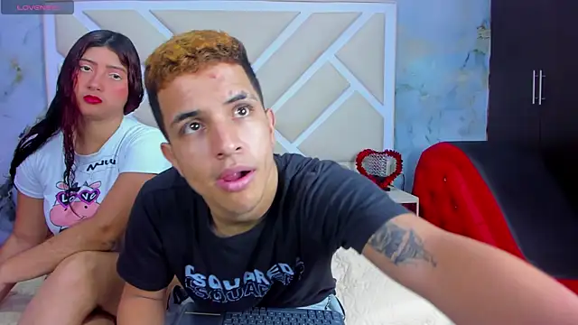 TrioPecadoVIP online show from 11-25-25, 06:13