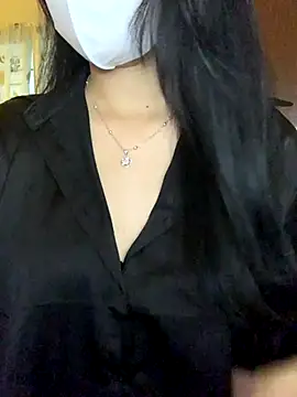 Snapshot of Hanni_22 chatting on 11-19-25, 08:47 Hanni 22 online show from 11-19-25, 08:47