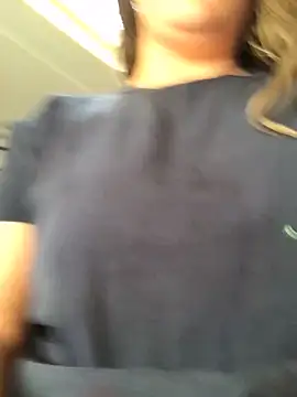 Snapshot of BunnyPleasures chatting on 12-15-25, 09:19 BunnyPleasures online show from 12-15-25, 09:19