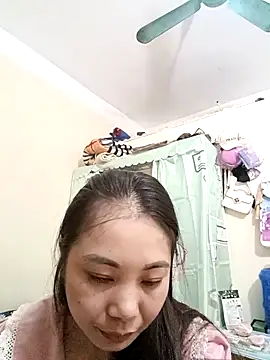 Snapshot of Moon-night222 chatting on 12-02-25, 02:45 Moon-night222 online show from 12-02-25, 02:45