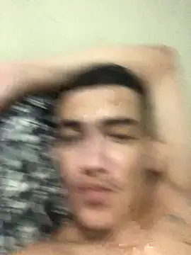 Snapshot of Lucasdanadoo chatting on 11-17-25, 12:05 Lucasdanadoo online show from 11-17-25, 12:05