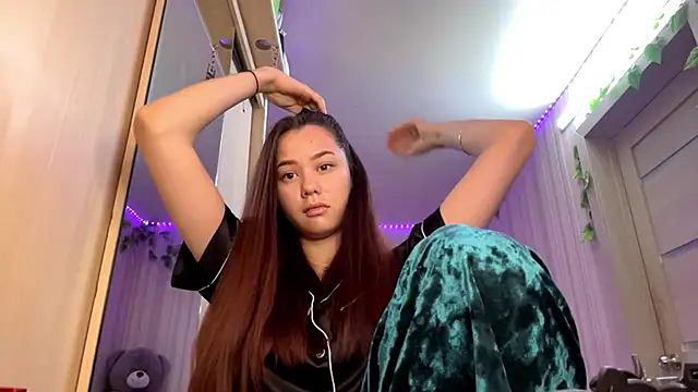 CutieSlim online show from 12-02-25, 06:08