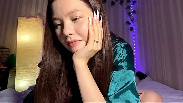 Snapshot of CutieSlim chatting on 02-21-26, 12:06 CutieSlim online show from 02-21-26, 12:06