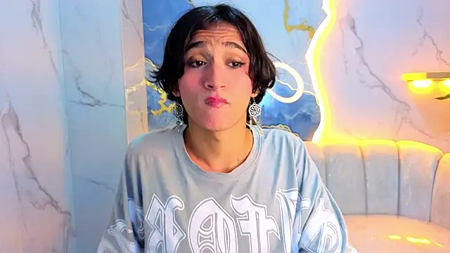 zoe tp online show from 12-20-25, 12:56