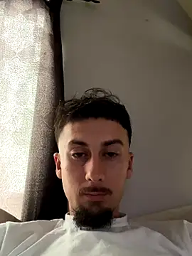 Snapshot of Flako2xx_ chatting on 11-16-25, 05:18 Flako2xx online show from 11-16-25, 05:18